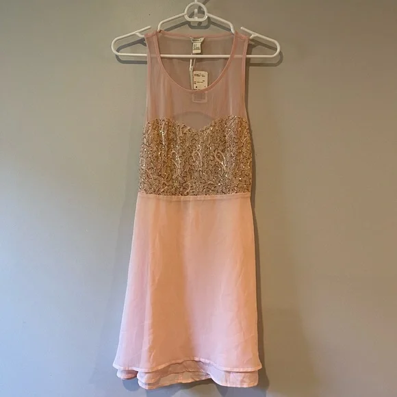 Pink And Gold Sequin Taylor Swift Vibes Dress | Color: Pink | Size: M | Academic_Chic's Closet Pink And Gold Sequin Taylor Swift Vibes Dress | Color: Pink | Size: M | Academic_Chic's Closet